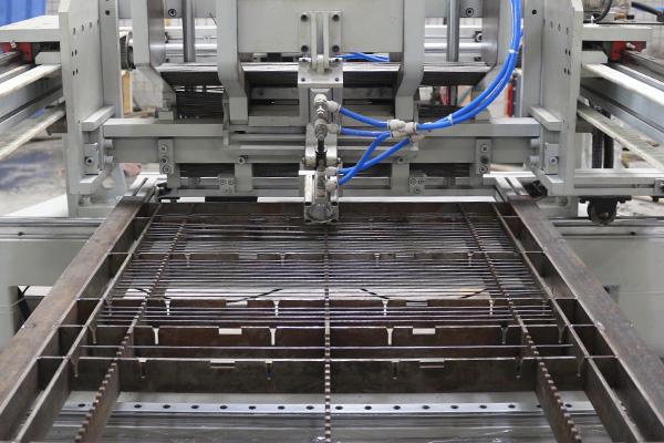 HWASHI Otomatik Tel örgüsü Panel Kafes Saldırma Makinesi Saldırılmış Tel örgüsü için 3