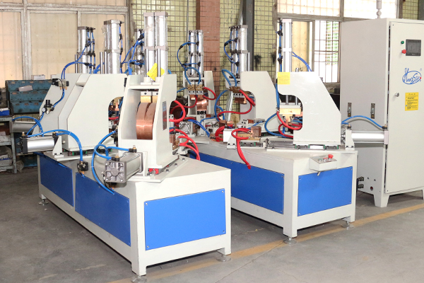 Elektrikli IBC Tote Kafes Kaynak Makinesi 50Hz PLC Kontrol 225KVA 11