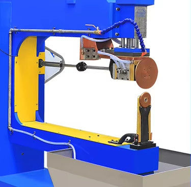 Otomatik CNC Paslanmaz Çelik Mutfak Lavabo Kase Makinesi Dikiş Kaynak Makinesi Pompa Motorlu Tip Mutfak Lavabo